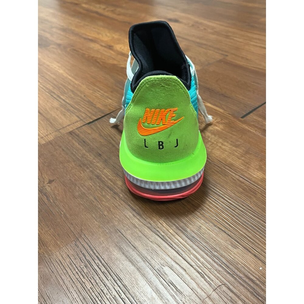 Nike LeBron 16 Low Air Max Trainer 2 - Size 10.5 - Picture 3 of 14